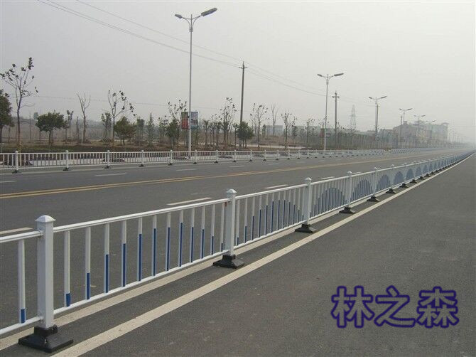 玻璃钢公路护栏